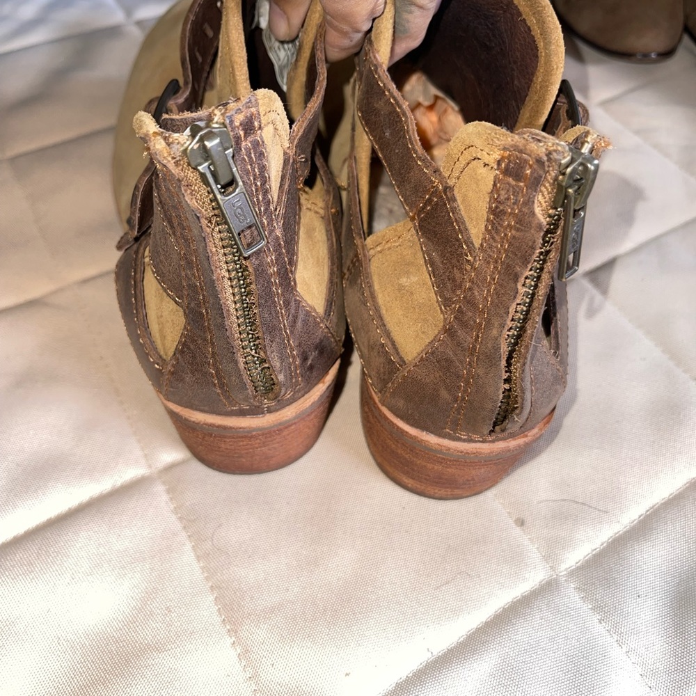 Ugg Patsy Booties - image 6